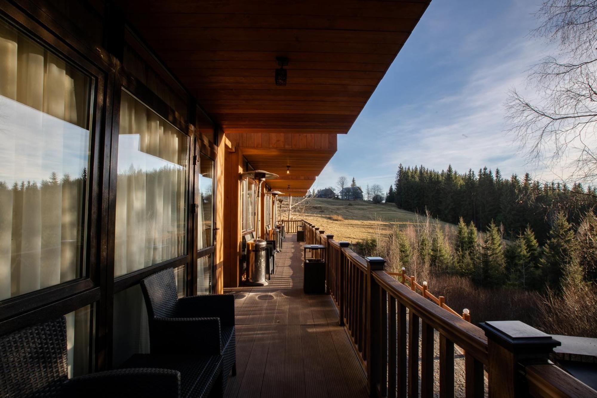 Ego Hotel Буковель Yablunytsya Eksteriør billede